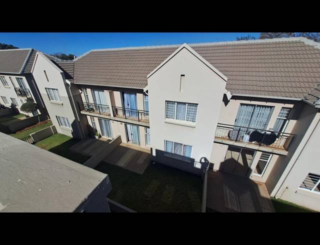 2 BEDROOM TOWNHOUSE FOR SALE IN KLIPPOORTJIE